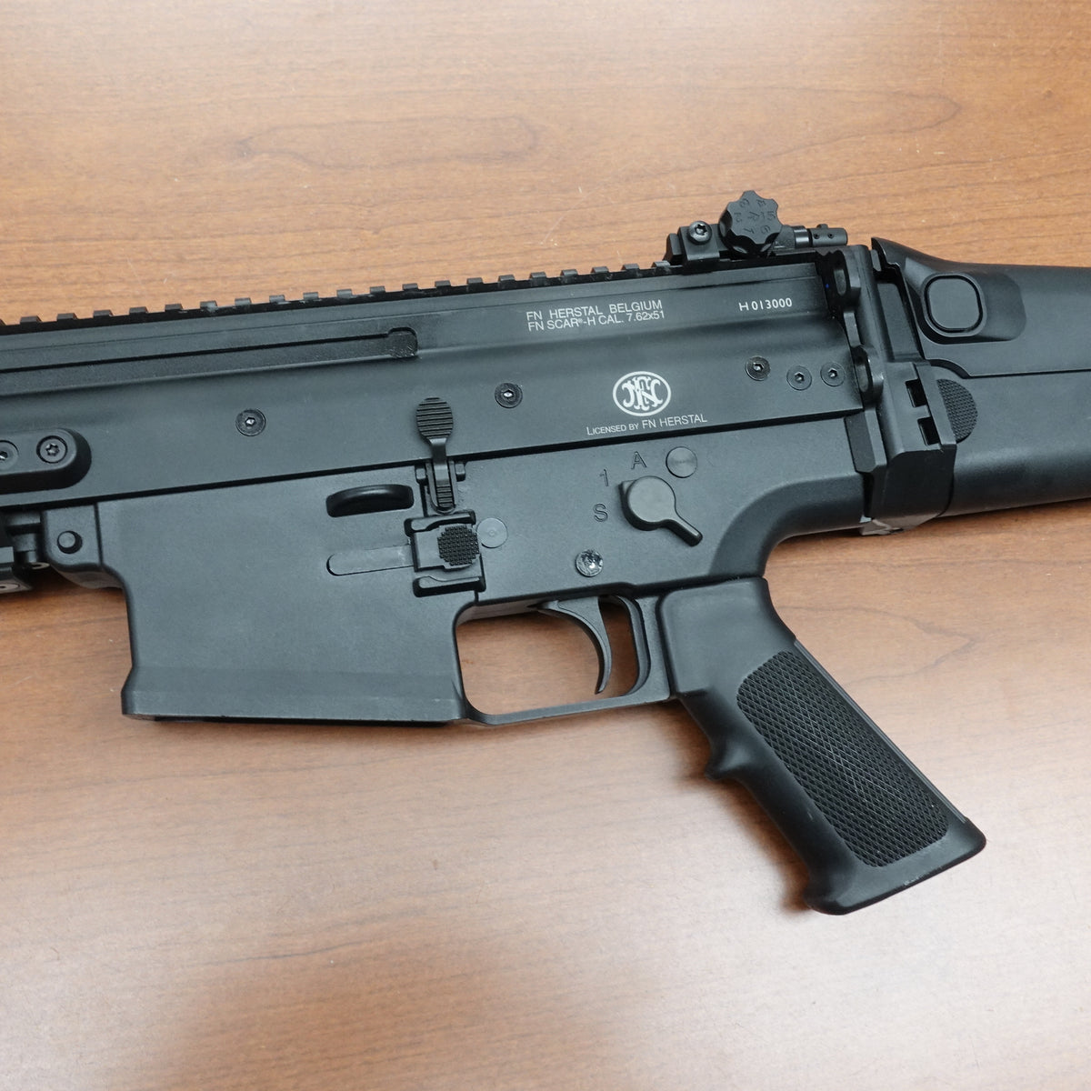 Consignment - VFC SCAR H